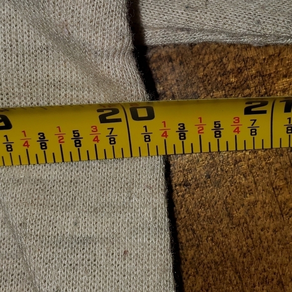 Rounded Bottom Long Sleeve Oatmeal Colored Top with Split Sides Large - Picture 10 of 10